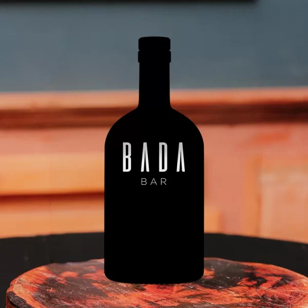 ROLHA VODKA E GIN